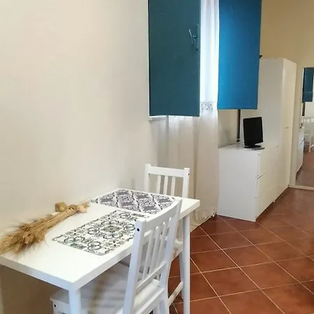 אתר נופש Casale Di Benedetto קלטג'ירונה